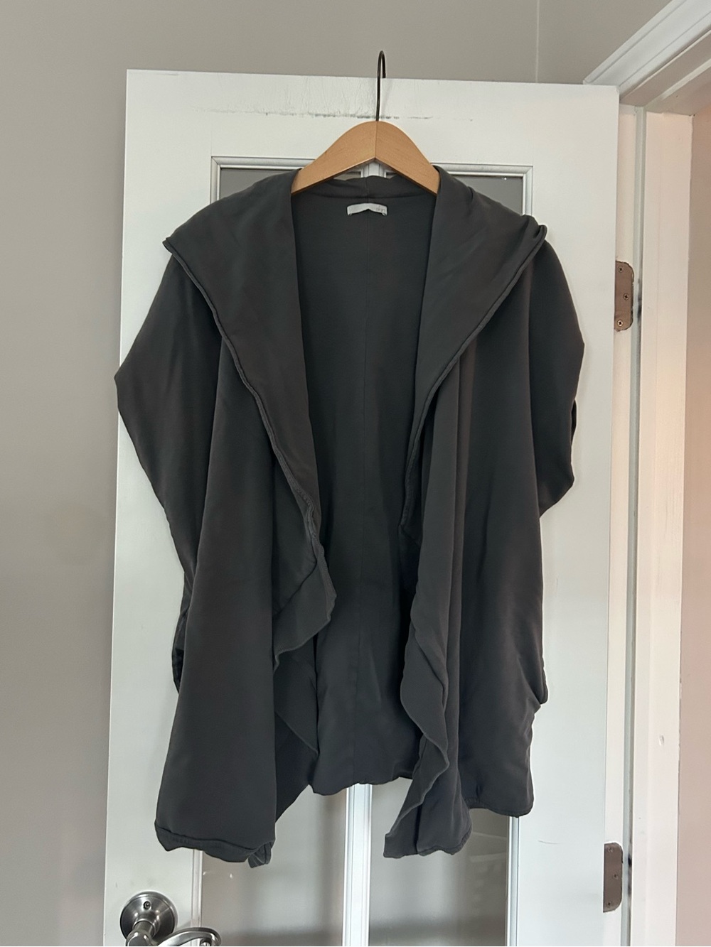 Skin Worldwide Gray Open Front Hooded Short Sleeve Cardigan Size S/M